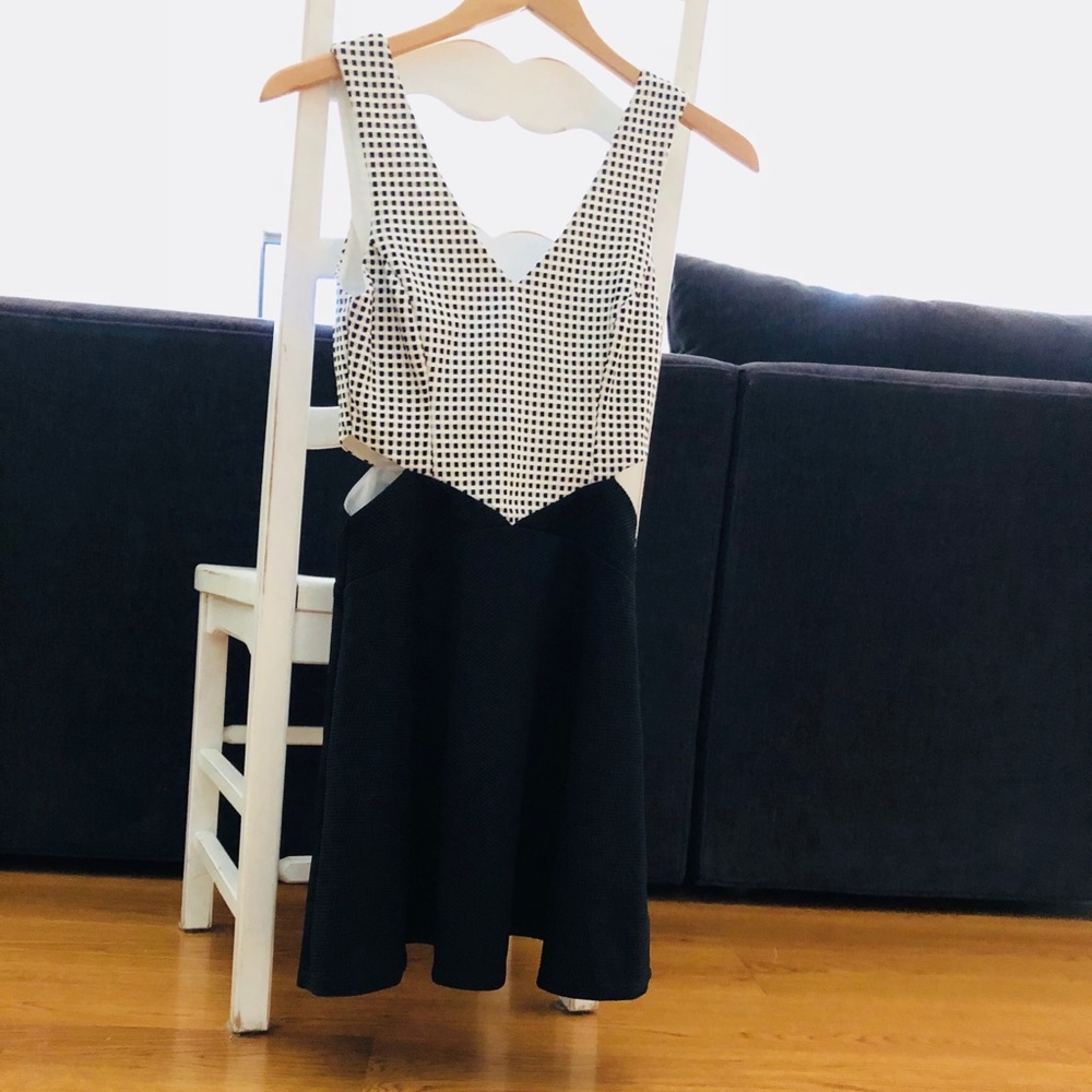 Checkered, cut-out, adorbs dress